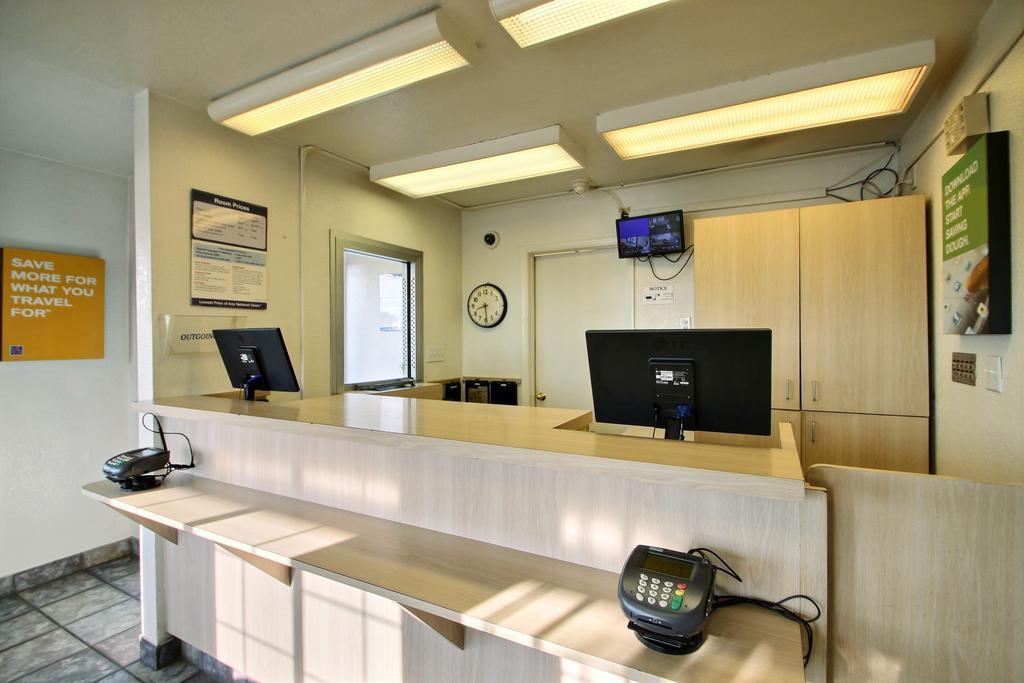 Motel 6 Milwaukee West - Brookfield Luaran gambar