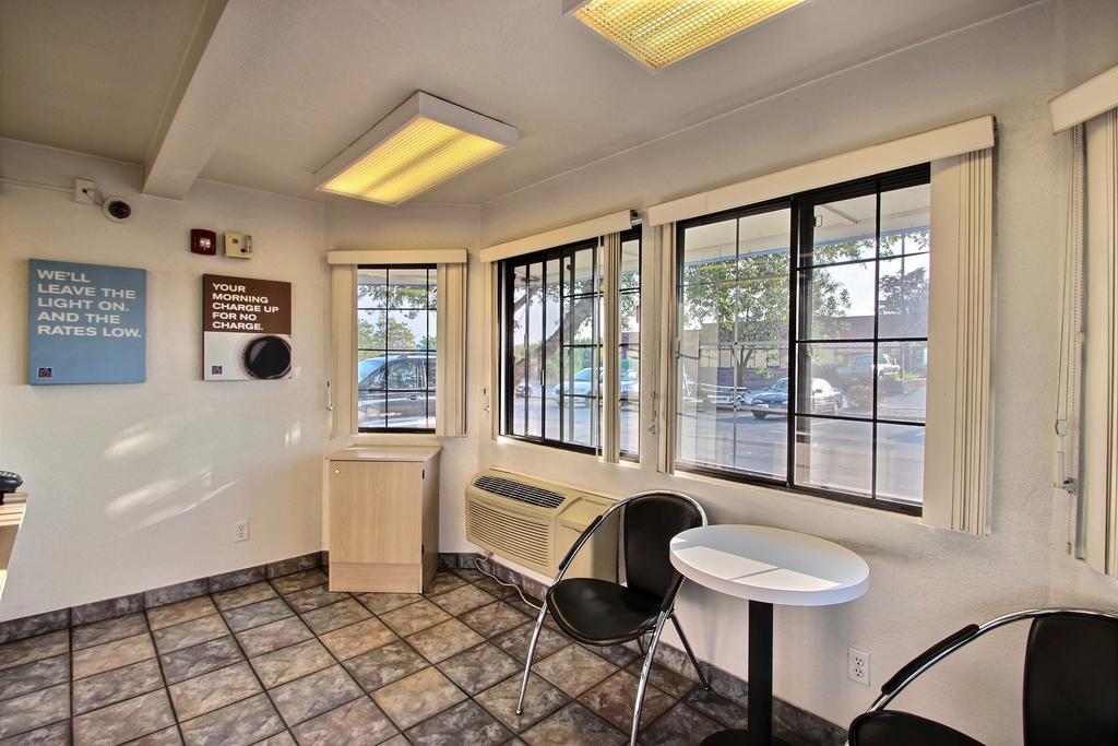 Motel 6 Milwaukee West - Brookfield Luaran gambar