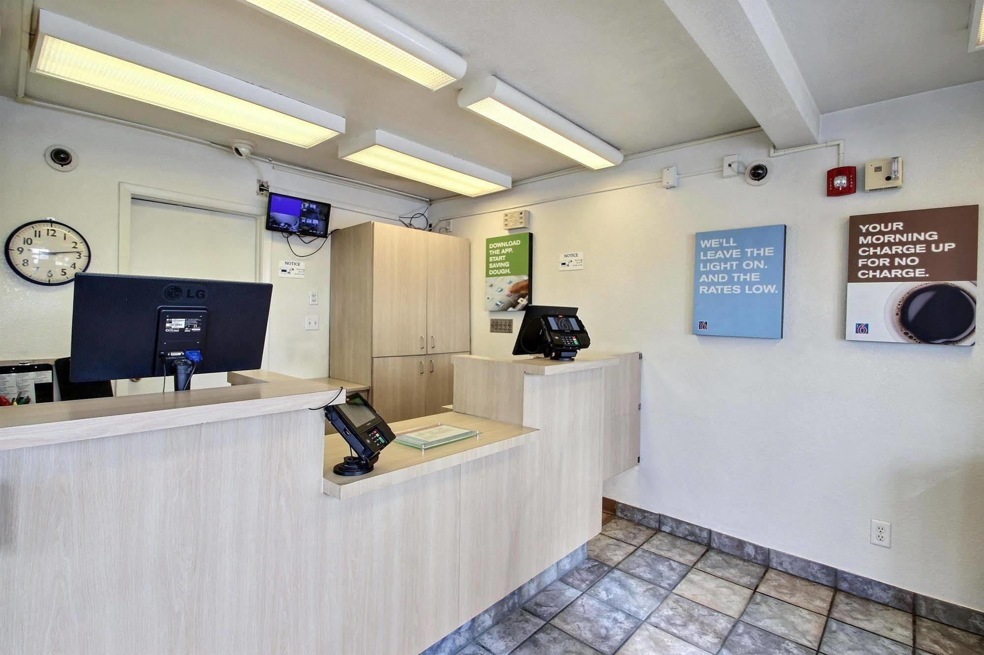 Motel 6 Milwaukee West - Brookfield Luaran gambar
