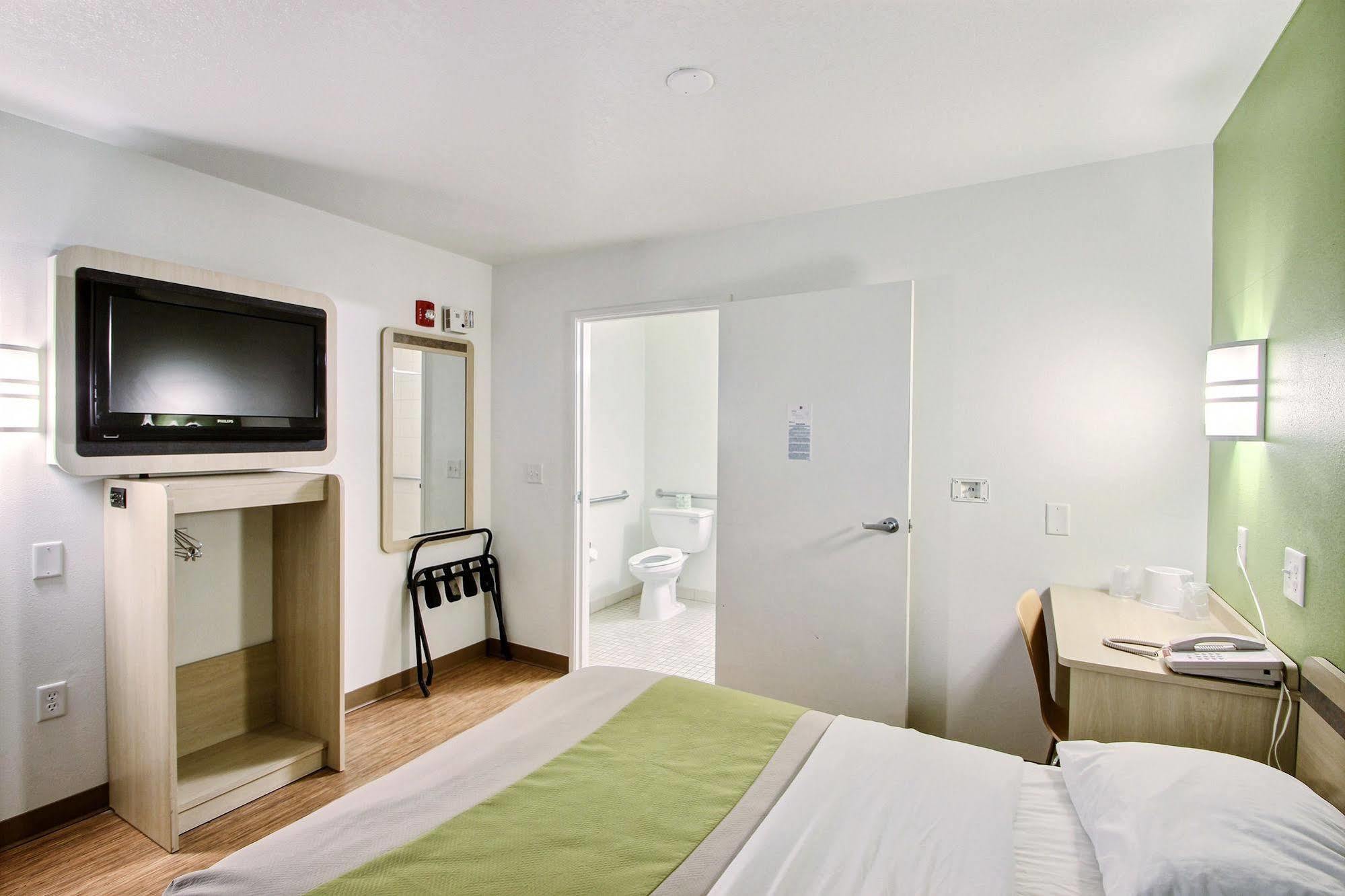 Motel 6 Milwaukee West - Brookfield Luaran gambar