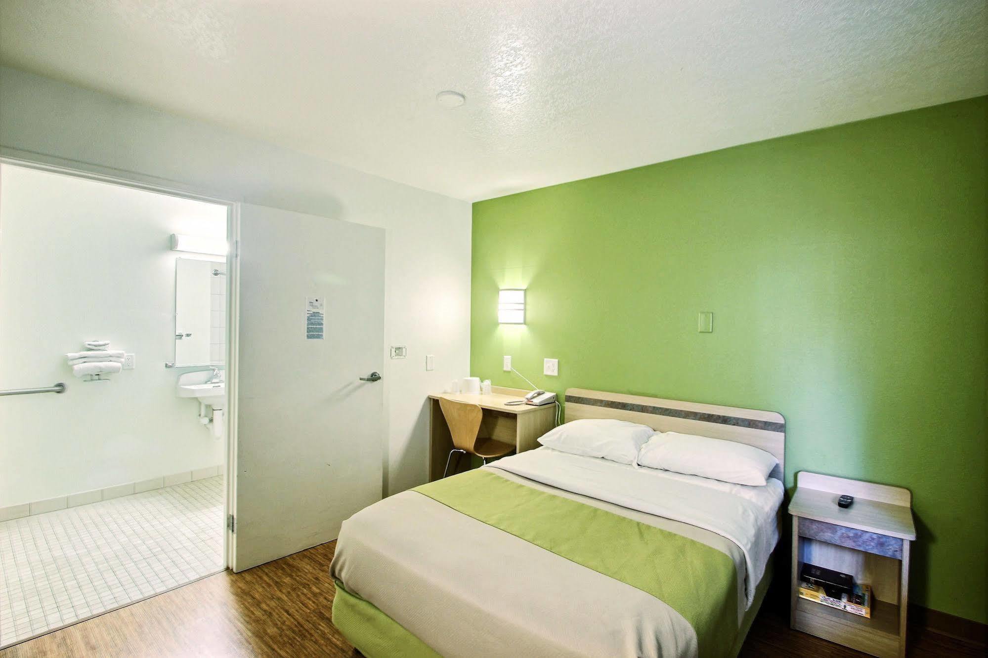Motel 6 Milwaukee West - Brookfield Luaran gambar