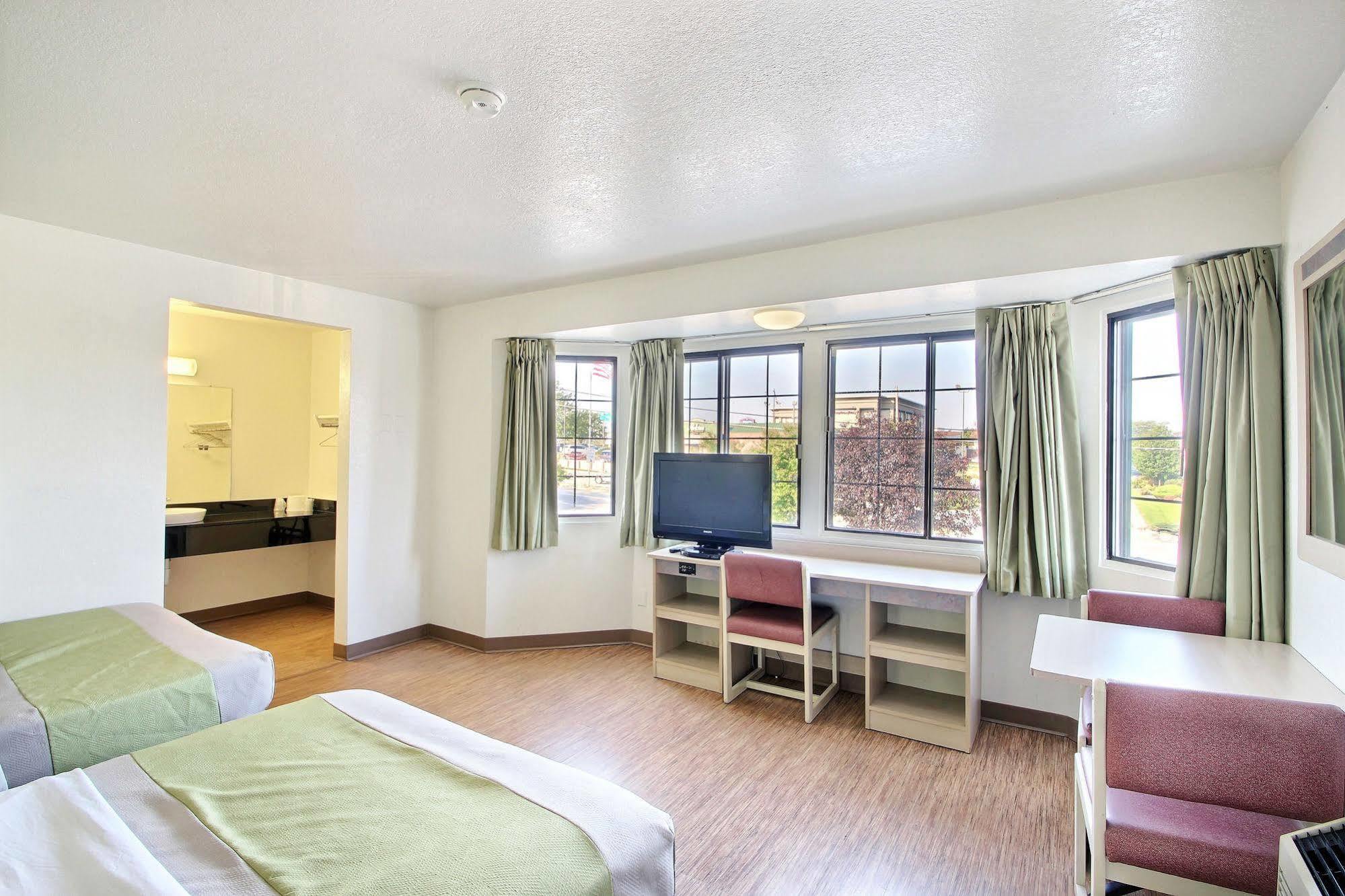 Motel 6 Milwaukee West - Brookfield Luaran gambar
